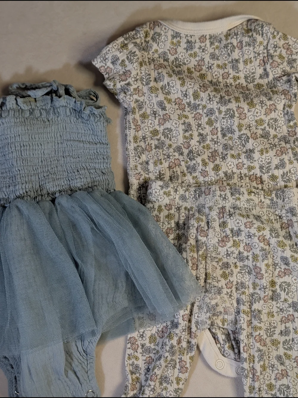 Baby Girls Two-Piece Bodysuit Set in Light Blue and Floral